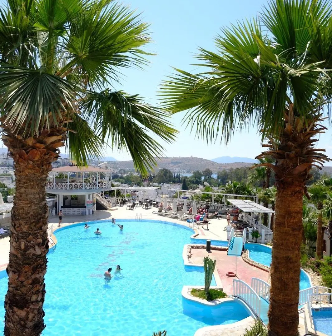 Phoenix Sun Hotel 博德鲁姆
